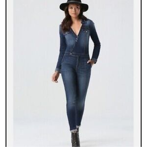 BEBE Denim Chambray Utility Surplice Onepiece Jumpsuit size 4